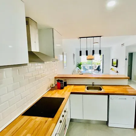 2 Bed Ground Floor With Pool & Parking Apartment La Cala De Mijas